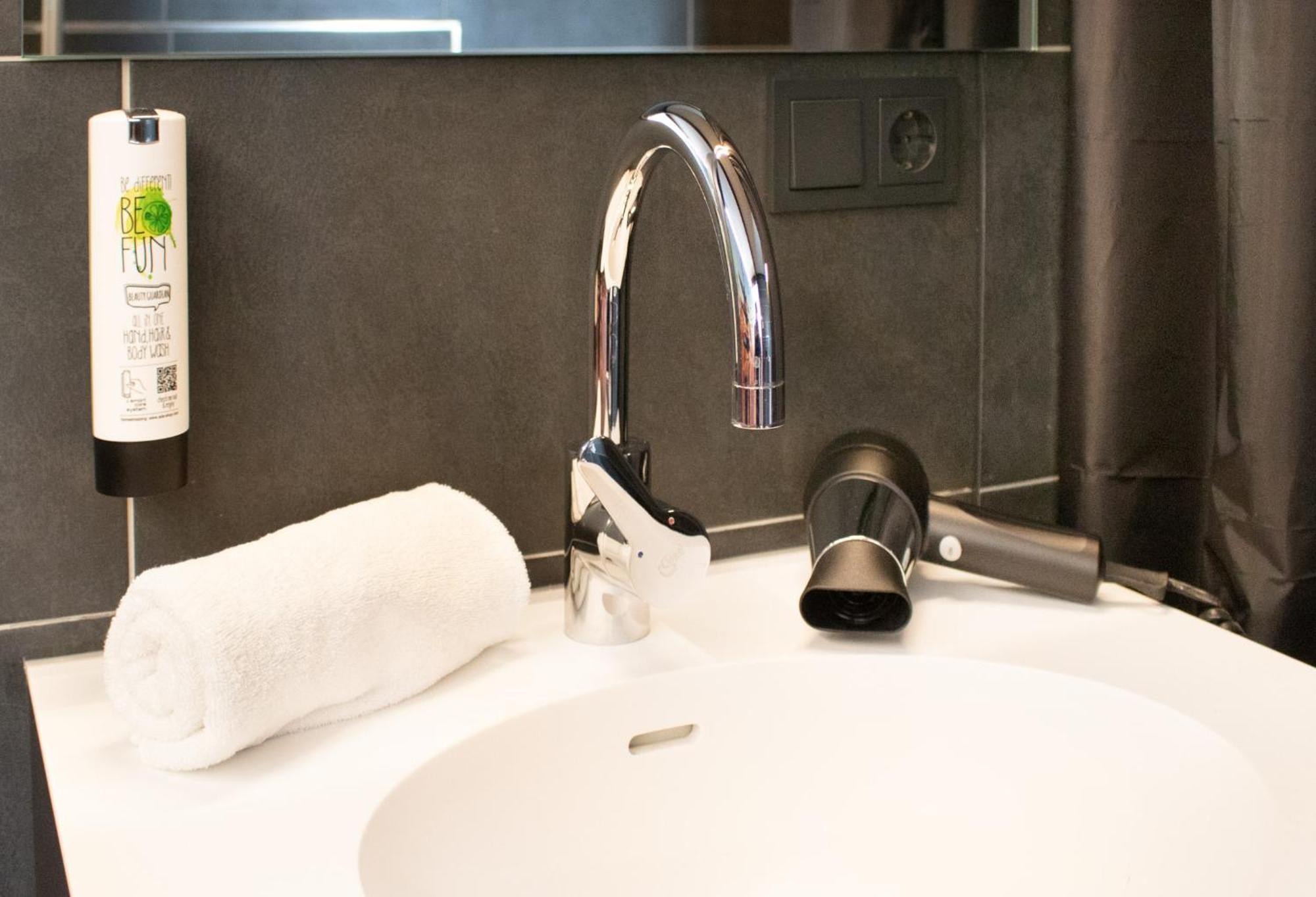 Myk Hotel By Wmm Hotels Mayen Luaran gambar